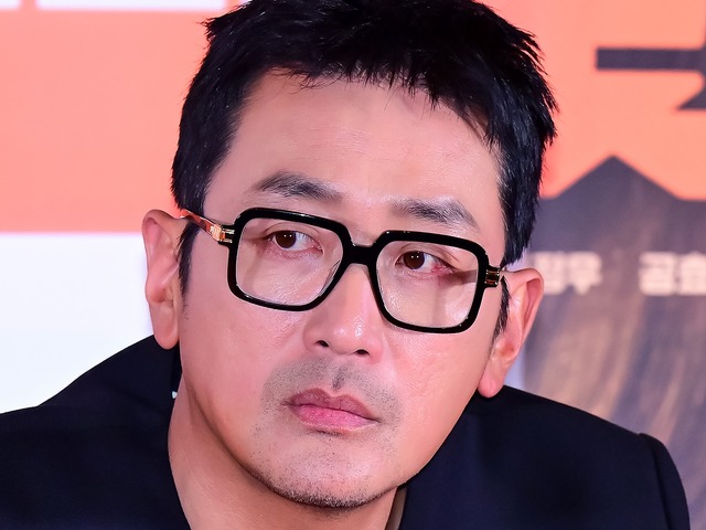 ハ・ジョンウ、結婚報道は否定も一般女性との交際は認める