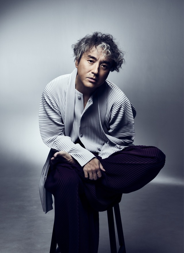 ムロツヨシ生誕50周年小冊子『20260123』（C）ワニブックス