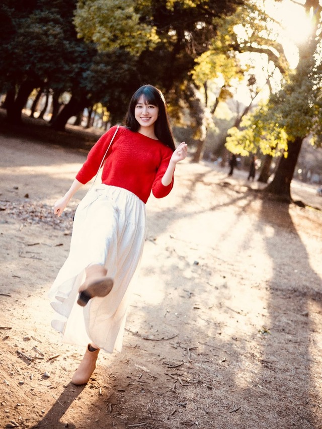 佐藤あかり（写真は佐藤あかりの公式インスタグラムから）※所属事務所に掲載許諾をもらってます