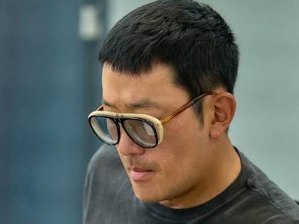 11歳年下インフルエンサー女優との熱愛発覚後、初のSNS更新　ハ・ジョンウ「溶接用ゴーグル」