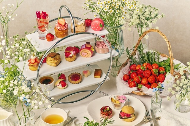 Strawberry & Botanical Afternoon Tea ～いちごとハーブが香る、みずみずしい春～