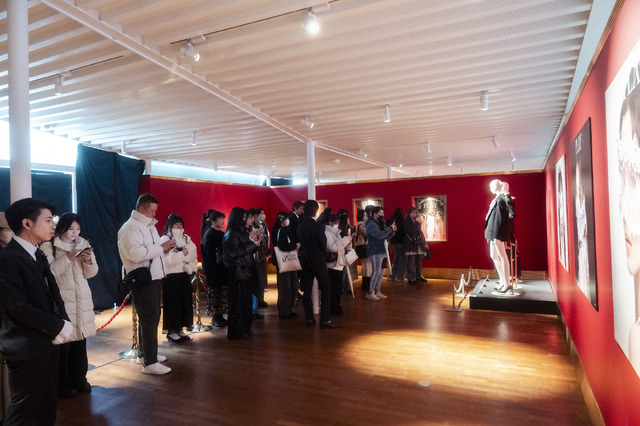 【撮影：田中聖太郎写真事務所】