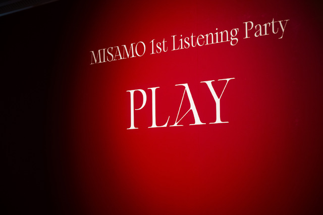 【撮影：田中聖太郎写真事務所】