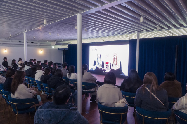 【撮影：田中聖太郎写真事務所】