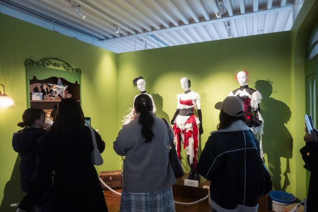 【撮影：田中聖太郎写真事務所】