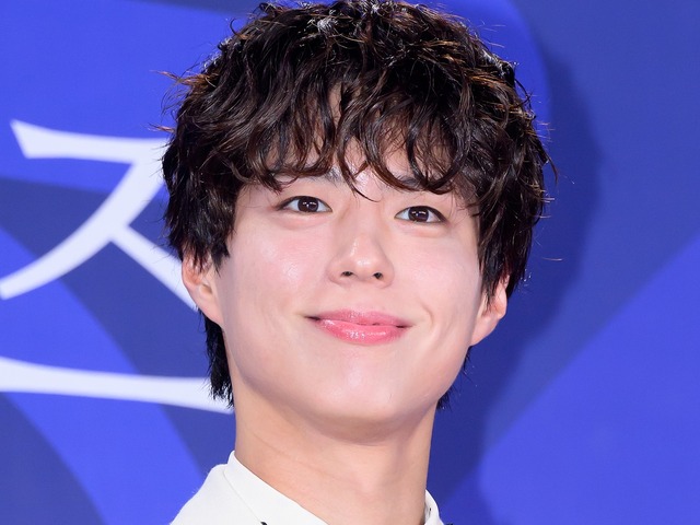 パク・ボゴムのビジュアルにジョージ・クルーニーも思わず嫉妬!?世界的スターとの一幕が話題