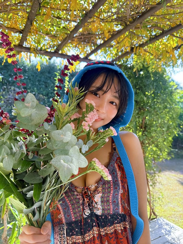 すみぽん（写真はすみぽんの公式インスタグラムから）※所属事務所に掲載許諾をもらっています