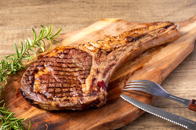 牛トマホーク500g　　　：7,500円(税込)