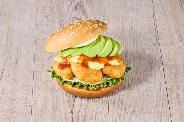 アボカドシュリンプバーガー ～ホットソース～　940円