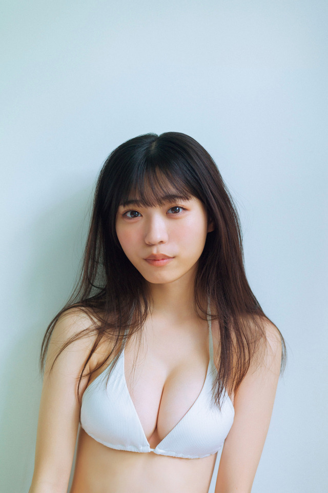 僕が見たかった青空 金澤亜美1st写真集「プロローグ」（東京ニュース通信社）