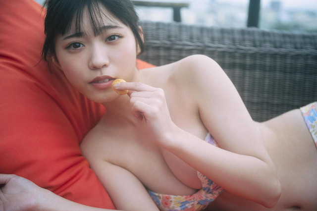 僕が見たかった青空 金澤亜美1st写真集「プロローグ」（東京ニュース通信社）