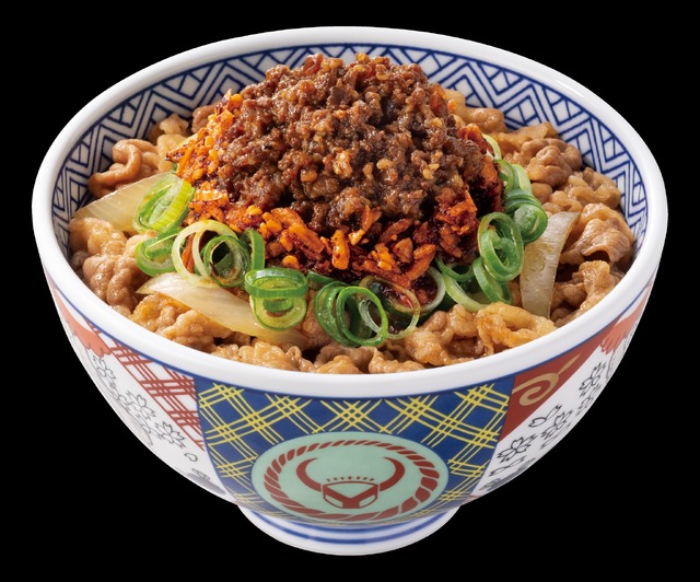 『肉味噌ねぎ牛丼』並盛　店内（税込693円）テイクアウト（税込681円）