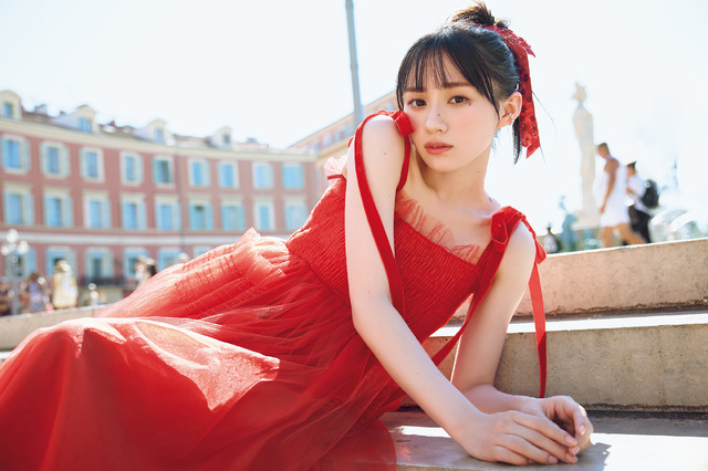 楽天ブックス限定版／乃木坂46・川﨑桜1st写真集『エチュード』撮影／須江隆治（C）新潮社