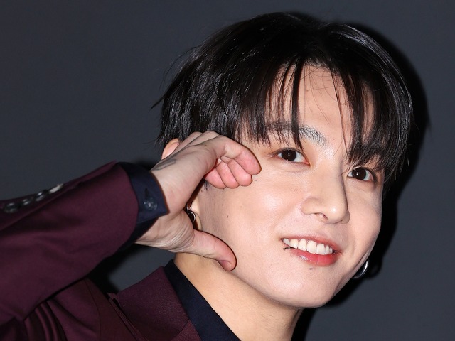 BTS・JUNG KOOK、“食いしん坊スター”1位に輝く！ライブ配信での食事風景も話題に