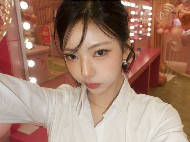 “G-DRAGONとの熱愛説”から『脱出おひとり島5』出演まで…注目美女キム・ゴウン、整形疑惑に言及