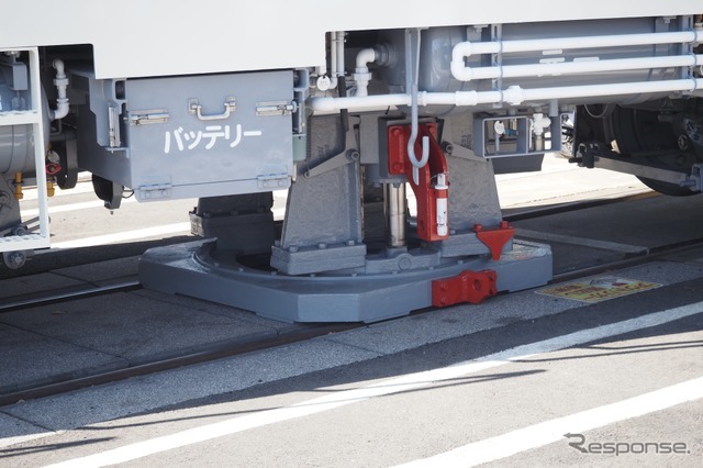 西武鉄道保線車両モーターカーが装備するターンテーブル