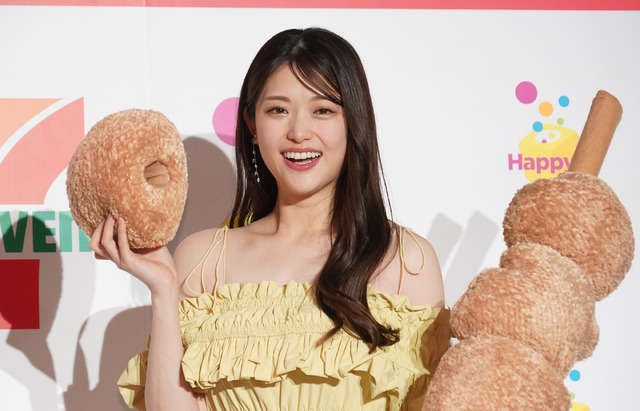 松村沙友理【写真：竹内みちまろ】