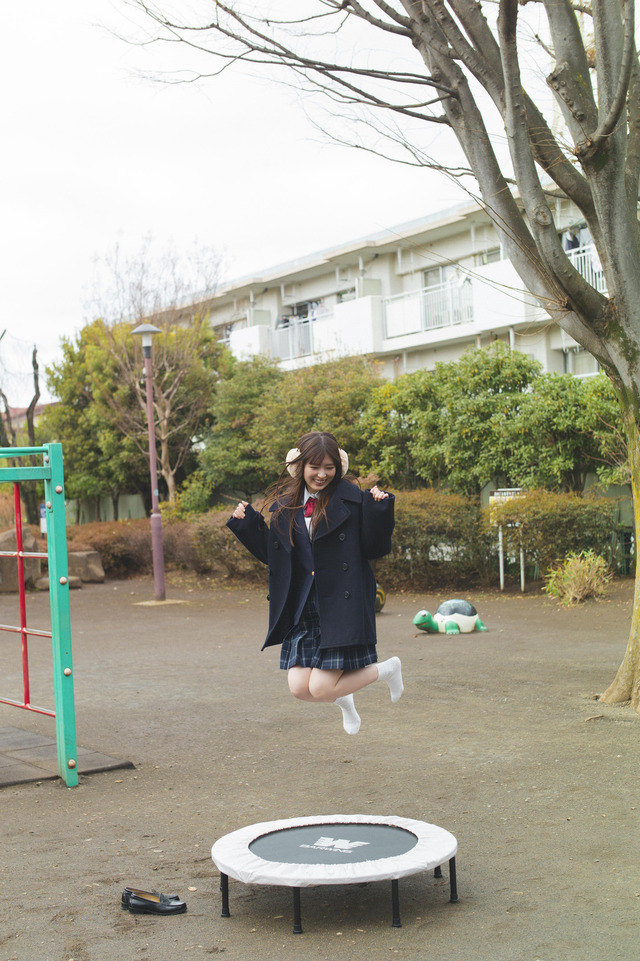 表紙：小川彩（乃木坂46）／高校卒業「B.L.T.graduation2026中学・高校卒業」（東京ニュース通信社刊）撮影／細居幸次郎