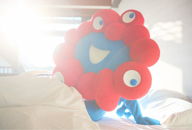 ミャクミャク1stグラビア写真集『I myaku you.」』（C）フェリシモ出版