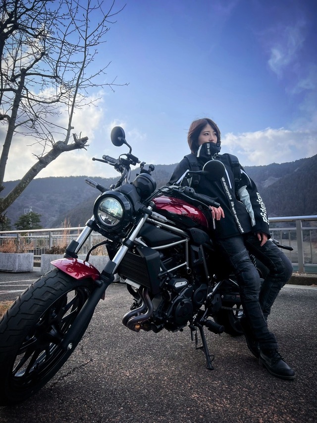 （写真は若月佑美の公式インスタグラムから）※所属事務所に掲載許諾をもらっています