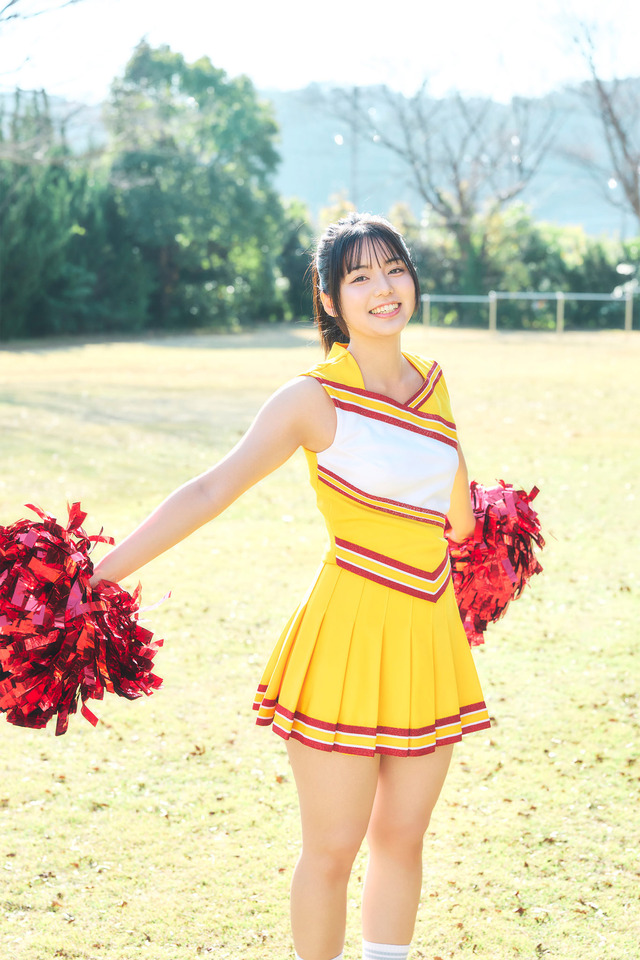 撮影:高橋慶佑 ヘアメイク:小笠原菜瑠 スタイリング:田中陽子