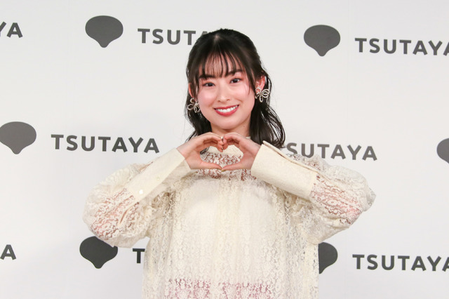 井本彩花【撮影：平木昌宏】