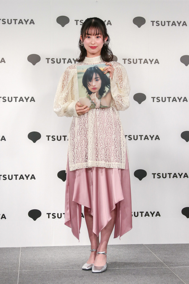 井本彩花【撮影：平木昌宏】