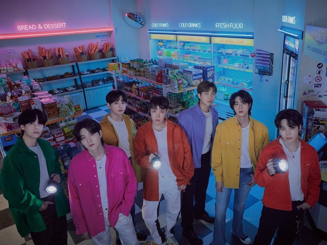 BTS、新曲『SWIM』MVが30分で再生回数400万回突破！隣を守り続けるメンバーたちの姿