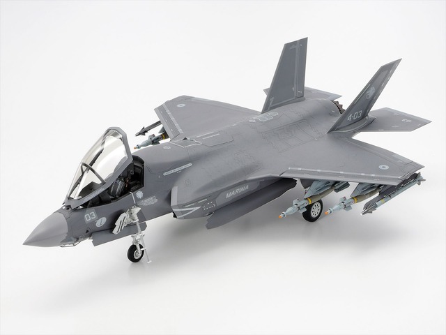 Ｆ-35は、アメリカのロッキード・マーティン社が開発したステルス戦闘機で、Ａタイプ、Ｂタイプ、Ｃタイプがある。このうち航空自衛隊が導入しているのが、Ｆ-35ＡとＦ-35Ｂだ。見た目はうり二つだが、さて、どこが違うのだろう?