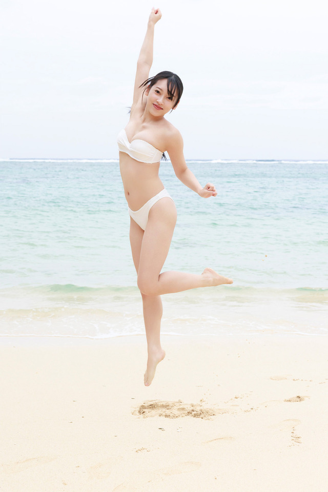 撮影:日暮翔 ヘアメイク:海瀬志津奈・塩田結香(JULLY) スタイリング:沼田美咲