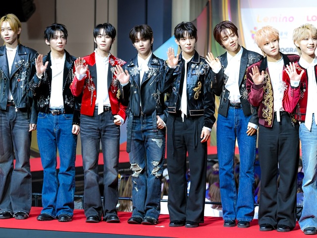 デビュー1年未満で異例の専属契約延長？“日本人メンバー所属”AHOF、報道に事務所がコメント