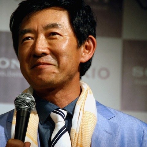 石田純一、愛娘・すみれ熱愛に胸中語る 画像