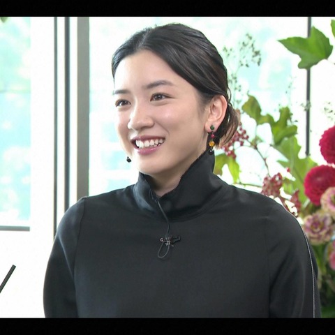 来年の朝ドラヒロイン・永野芽郁、先輩女優2人に演技相談「下手くそで落ち込む」 画像