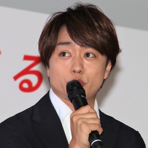 嵐・櫻井翔が“歴代の制服を着たCA”とともに登場!「新しい制服も楽しみ」 画像