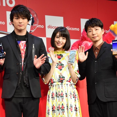 新田真剣佑、星野源と原宿のクレープ店に出没?スイーツ談義で意気投合 画像