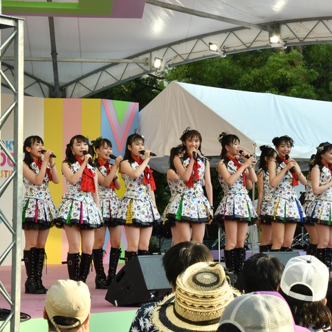 AKB48の未来を担う? 「2029ラジオフレッシュ選抜」がTIF2019でキュートなパフォーマンス 画像