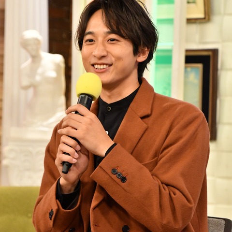 小関裕太「ひとつ成長した」、イタリアの路上で女の子を誘ってデート！ 画像