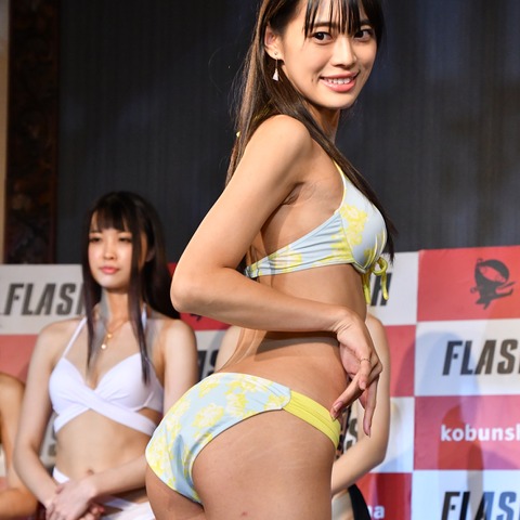 これが「ミスFLASH2020」、14人のファイナリストを水着姿とともに紹介！ 画像