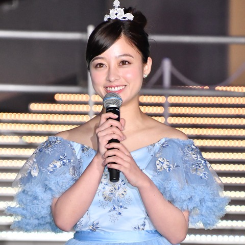 橋本環奈、「おっさん」と指摘され「受け入れるしかないかな」 画像