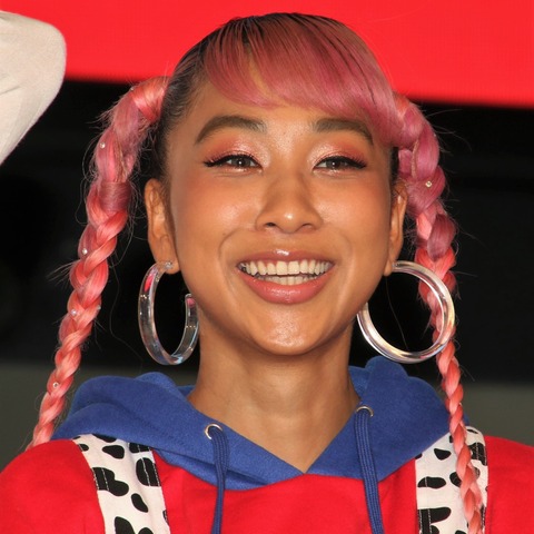 青山テルマ、ロスのギャング街で小学校生活！12歳でメキシコ人とタイマン 画像