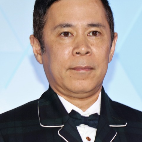 岡村隆史のスタイリストに連絡殺到！「10年来の知り合い」から結婚相手と勘違い多数 画像