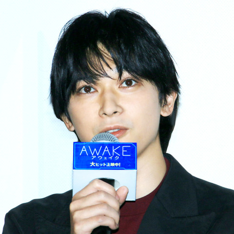 吉沢亮、ラーメンとビール2本を体に入れてから寝る生活……『AWAKE』公開初日舞台挨拶 画像