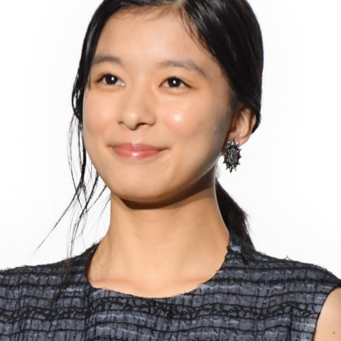 芳根京子、高校時代の美少女伝説…6クラスの男子生徒がこぞって見に来ていた 画像