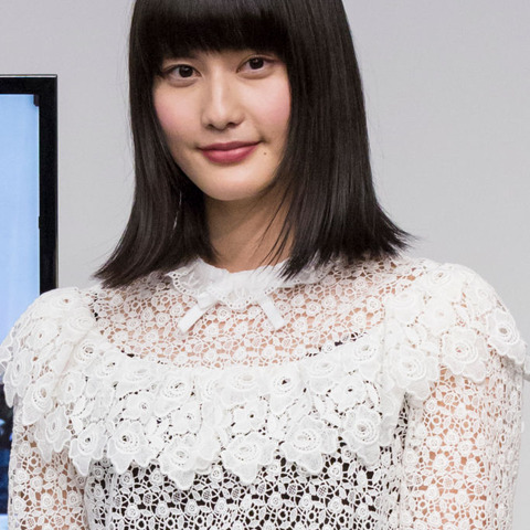 橋本愛、椎名林檎『ギブス』カバー！「めっちゃ鳥肌立った」「心つかまれる」と反響 画像
