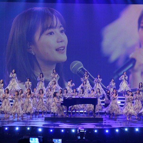 【NHK紅白】乃木坂46生田絵梨花がピアノ伴奏、齋藤飛鳥「うちの生田、すごいんだぞ!」 画像