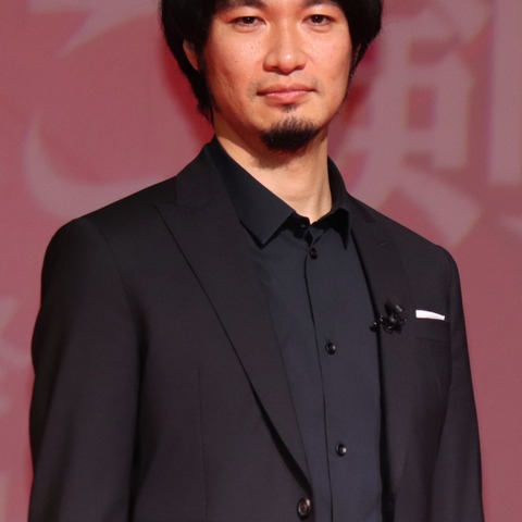 青木崇高、『カムカムエヴリバディ』に突然登場!一瞬の出演に驚き「なんと贅沢な!」 画像