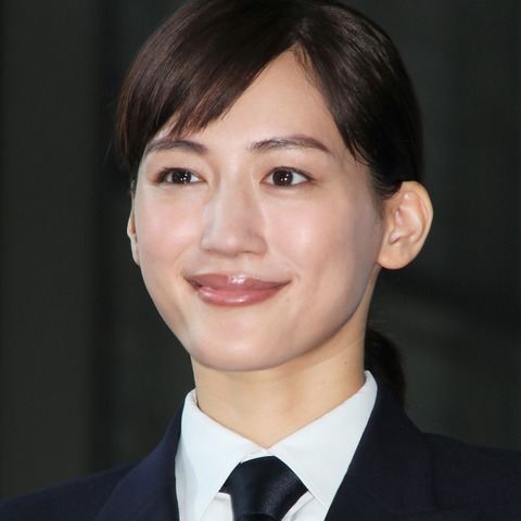 綾瀬はるか、カラオケの十八番が意外すぎ! 画像