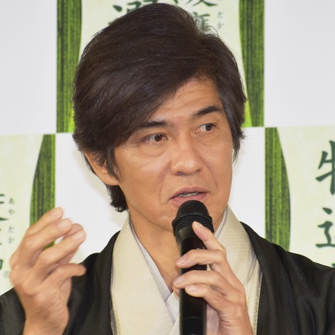 佐藤浩市、食べたかったチョコパイを買って電子レンジで…『鎌倉殿の13人』撮影の裏で悲劇! 画像
