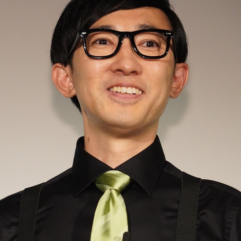 芸人こがけん、世界のGODIVAから新商品開発オファー!斬新な“ごぼう”スイーツを開発 画像