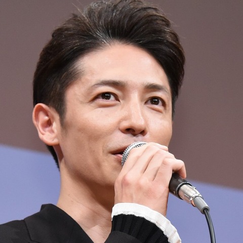玉木宏、屈辱のアフリカ旅行!飛行機の席に座れず空きスペースで「体育座り3時間」 画像